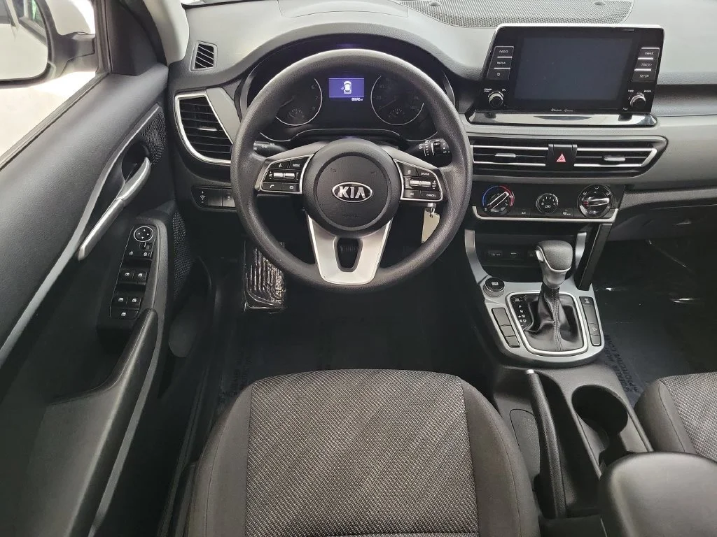 2021 Kia Seltos LX - Photo 13