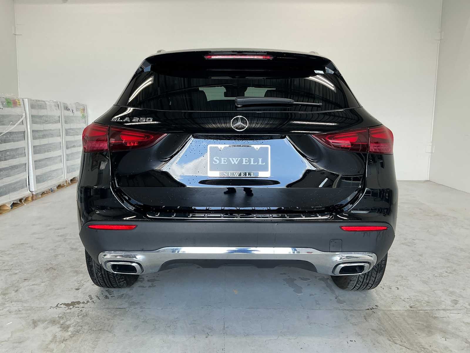 Certified Used 2026 Night Black Mercedes-Benz GLA 250 image 5