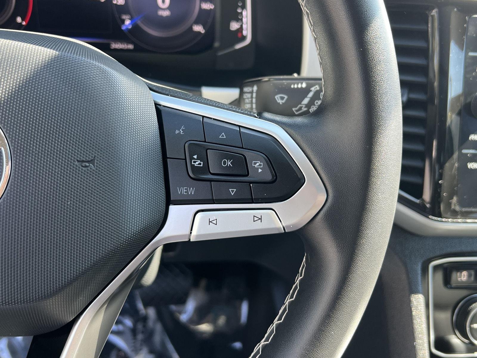 2023 Volkswagen Atlas SE w/Tech - Photo 33