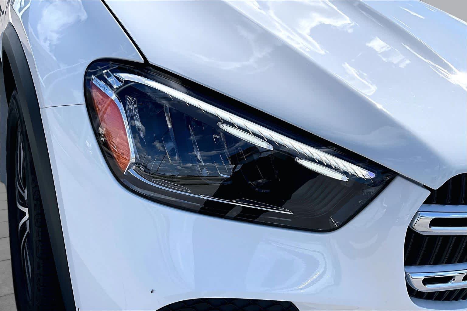 Used 2025 Polar White Mercedes-Benz GLE 350 image 24
