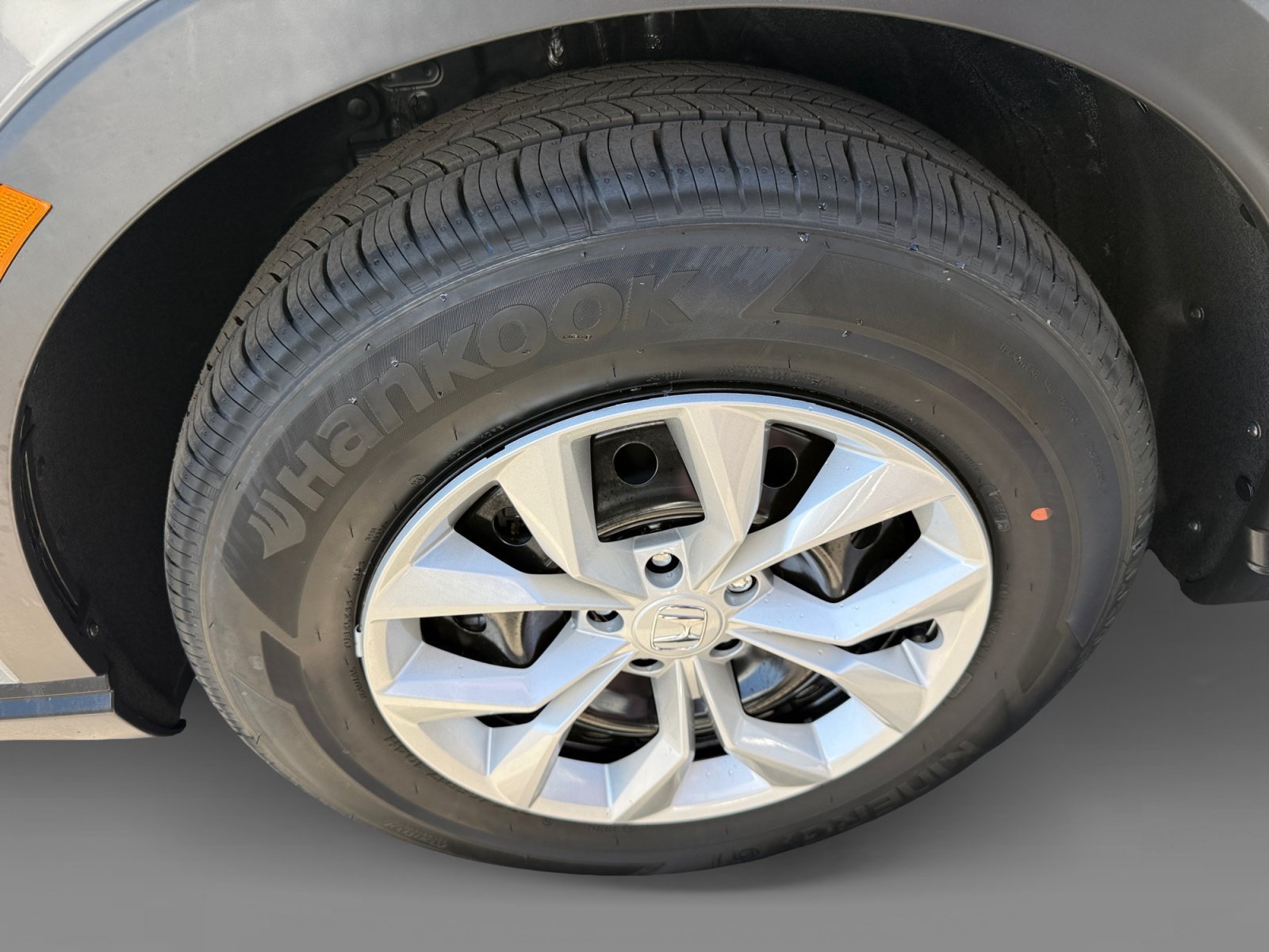 New 2026 Urban Gray Pearl Honda LX image 9