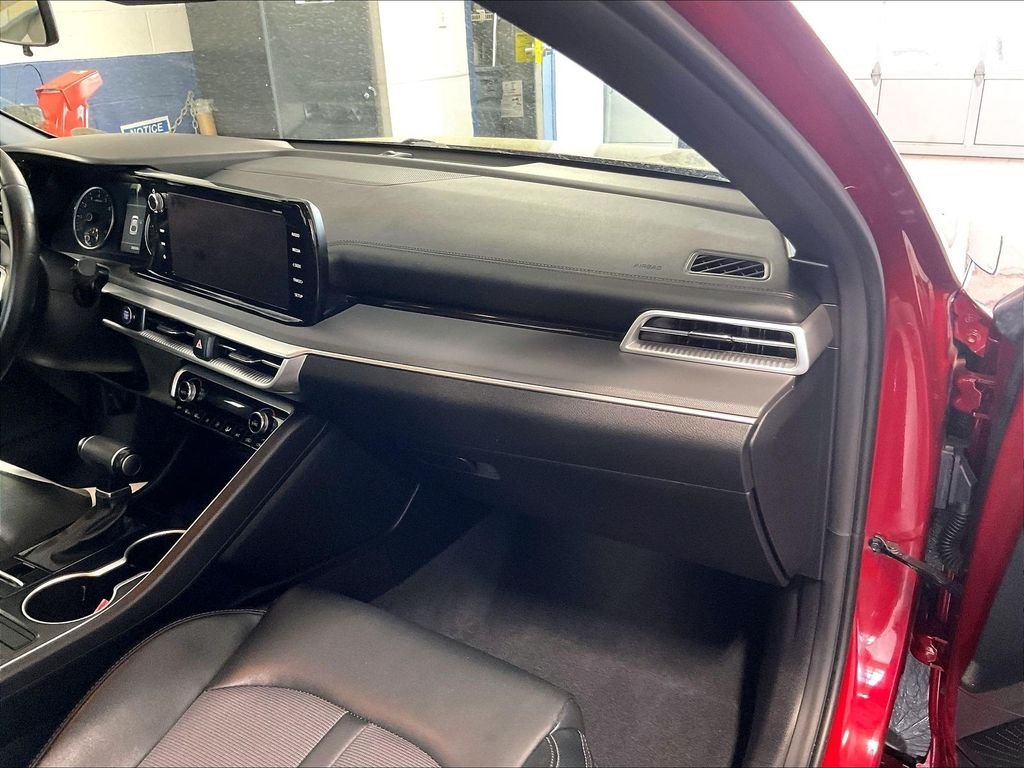 Used 2022 Red Kia GT-Line image 13
