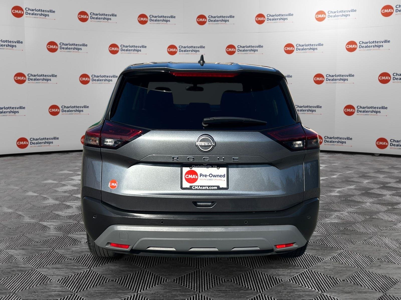 Used 2023 Gun Metallic Nissan S image 4