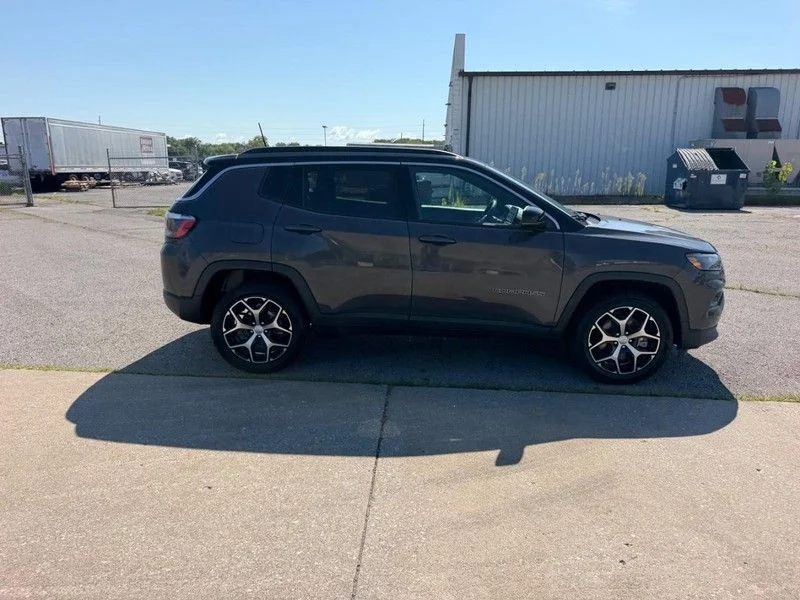 Used 2024 Gray Jeep Limited image 2
