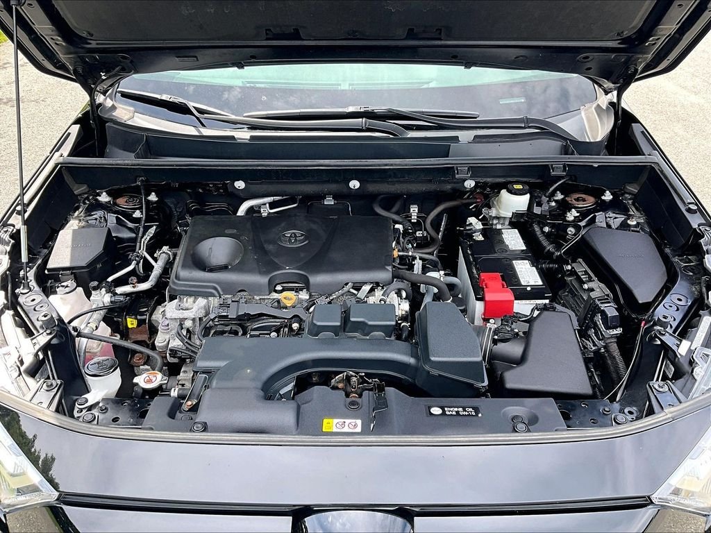 Used 2022 Black Toyota XLE Premium image 30