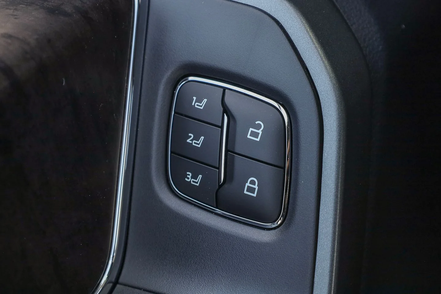 New 2026 Oxford White Ford F-250® Lariat® image 37