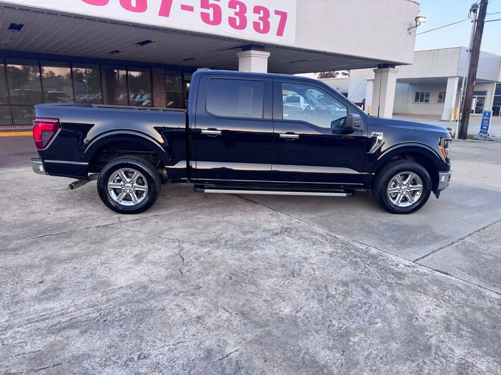Used 2025 Black Ford XLT image 9