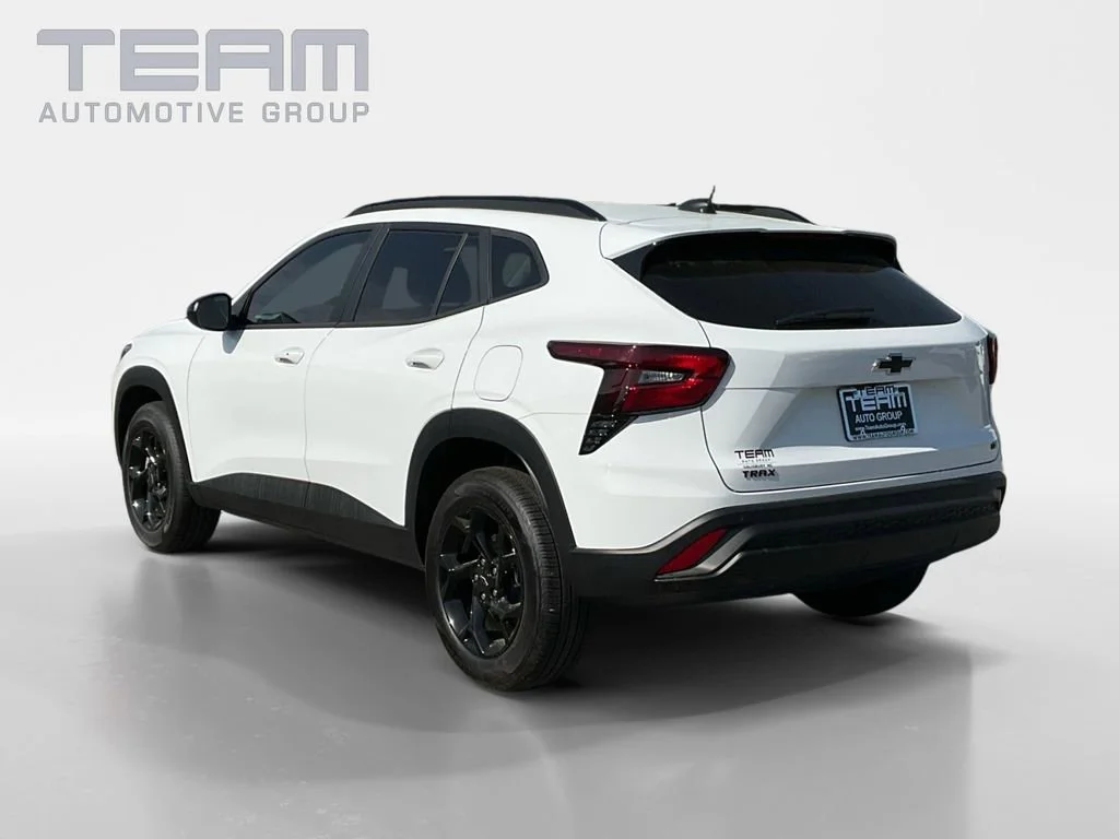 New 2026 Summit White Chevrolet LT image 5