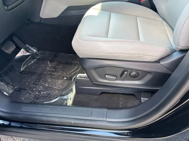 New 2026 Agate Black Metallic Ford Active image 40