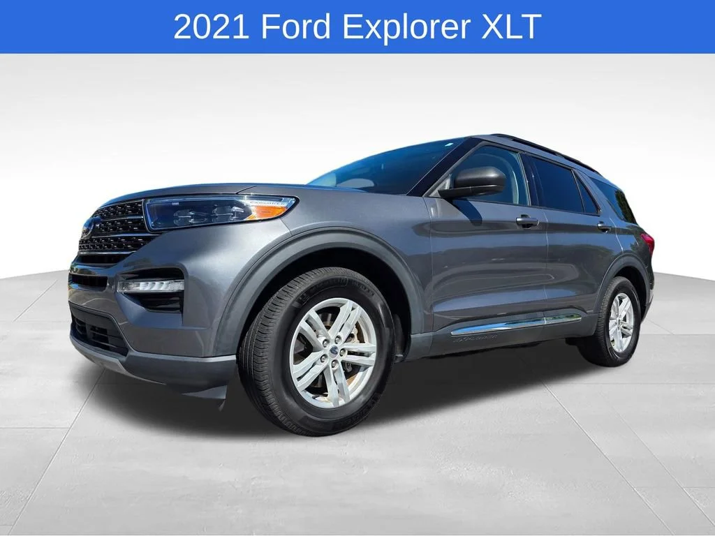 Used 2021 Gray Ford XLT image 10