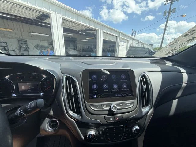 Used 2022 White Chevrolet RS image 16
