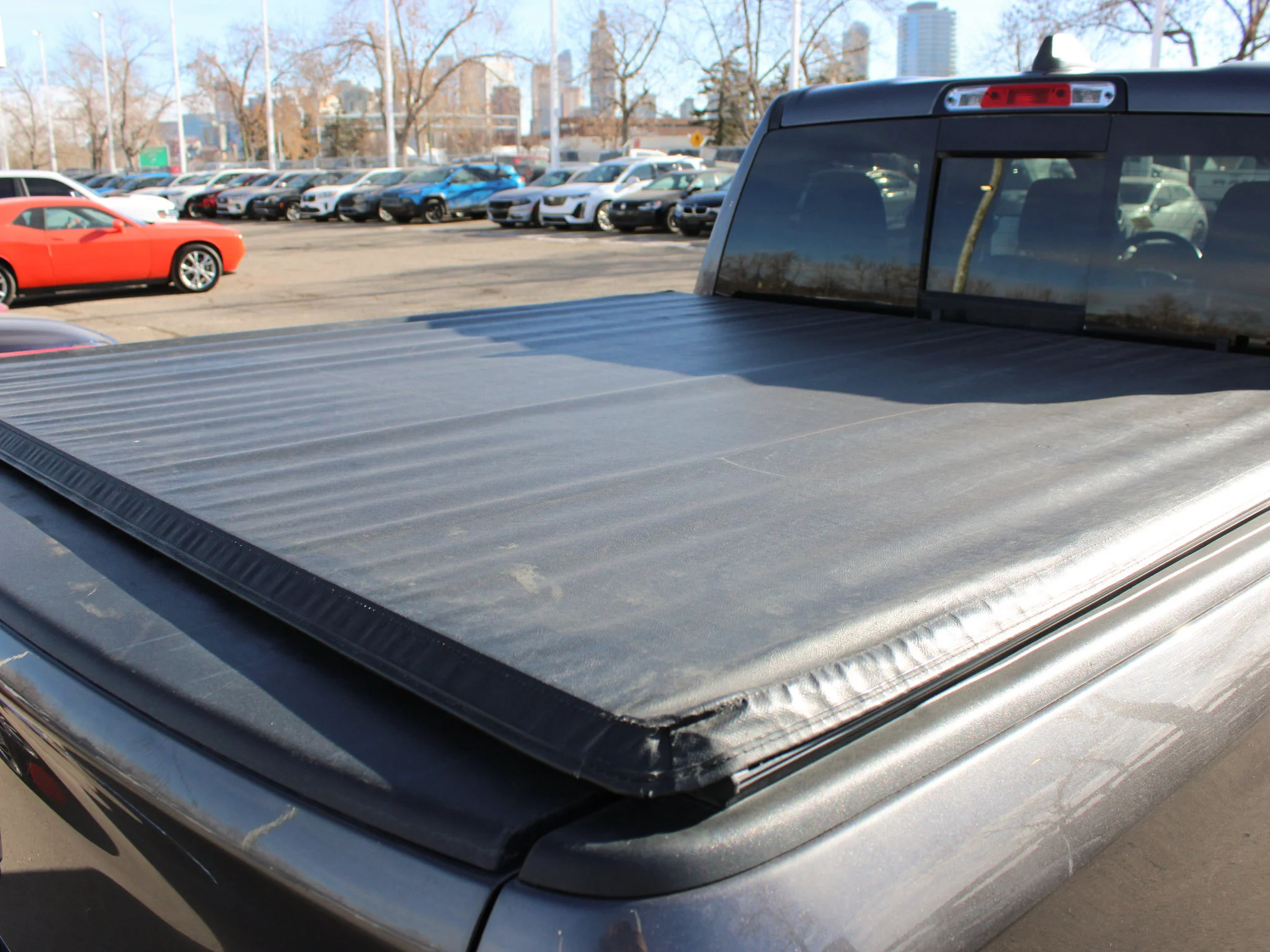 Certified Used 2023 Grey RAM Big Horn * No Accidents | Heated Seats | HEMI V8 | Apple CarPlay | Tonneau Cover image 17