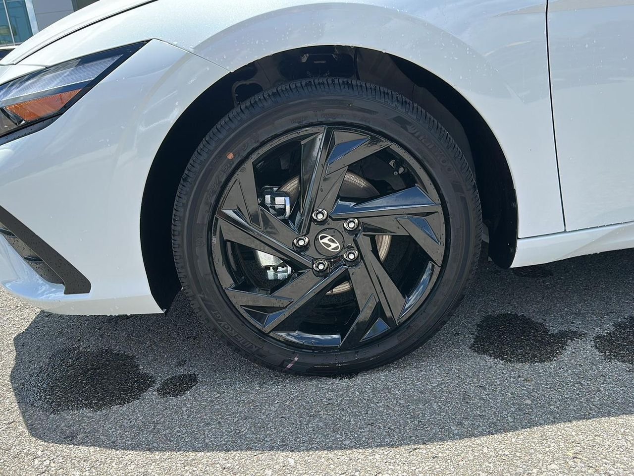 New 2026 Serenity White Hyundai SEL Sport image 7