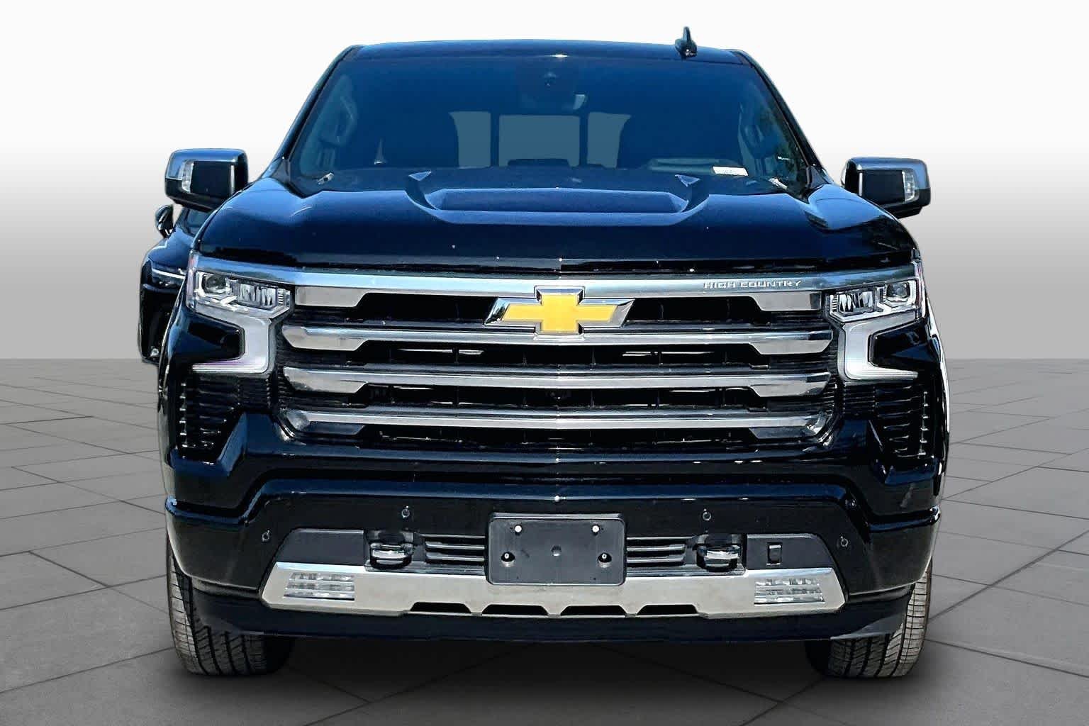 Used 2024 Black Chevrolet High Country image 4