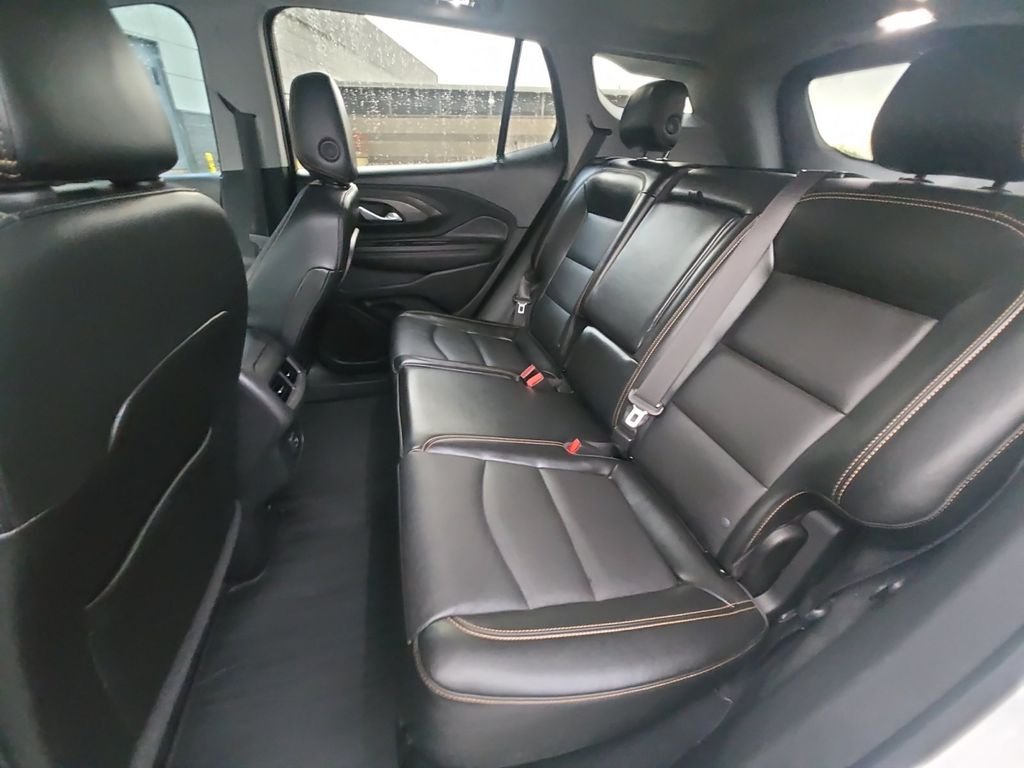 Used 2019 White GMC SLT image 22