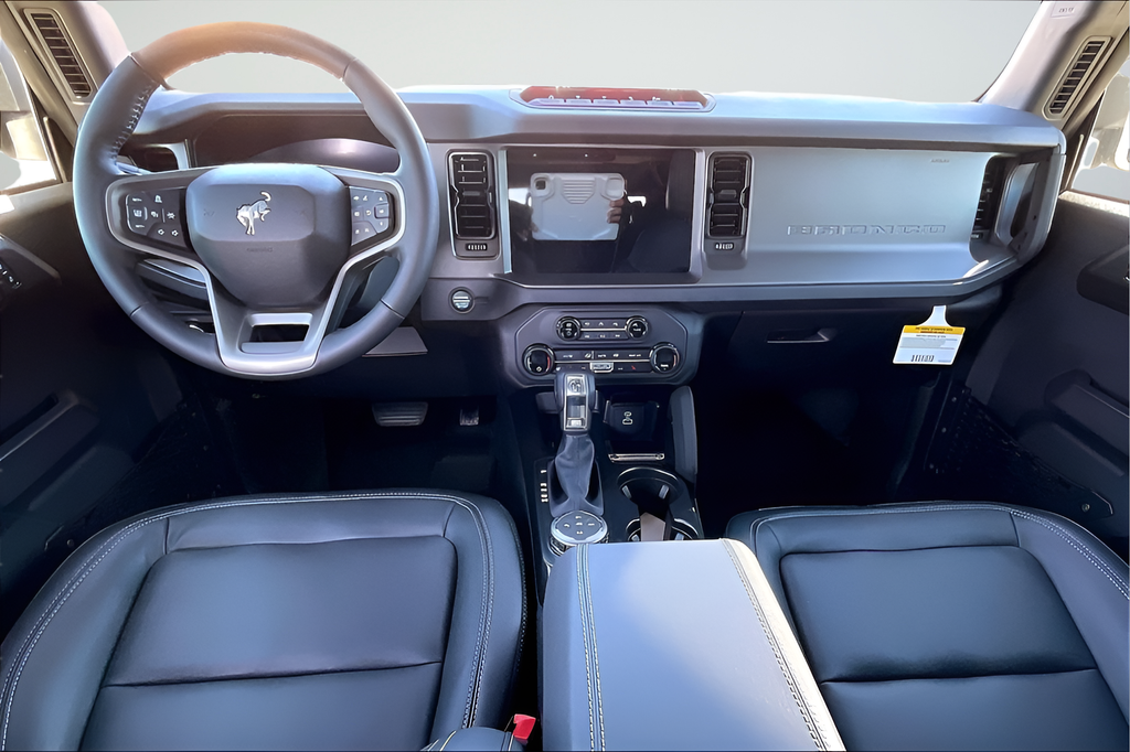 New 2025 Shadow Black Ford Badlands image 6