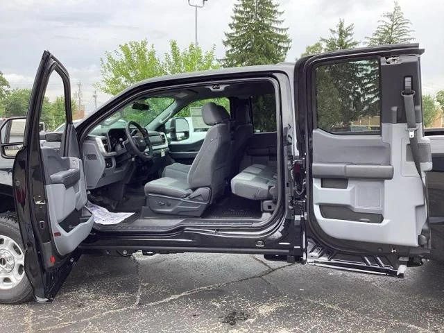 New 2026 Agate Black Metallic Ford F-350® XLT image 20