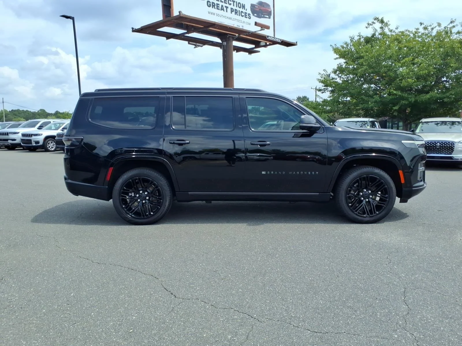 New 2026 High Gloss Black Jeep Limited Reserve image 13