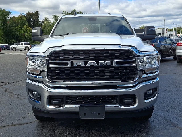Used 2023 White Ram Big Horn image 3