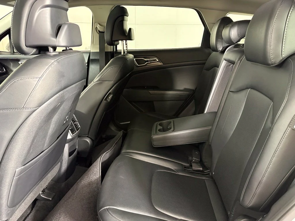 Used 2025 White Kia EX image 43
