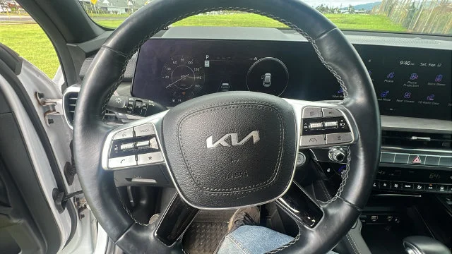 Certified Used 2024 White Kia SX X-Line image 21