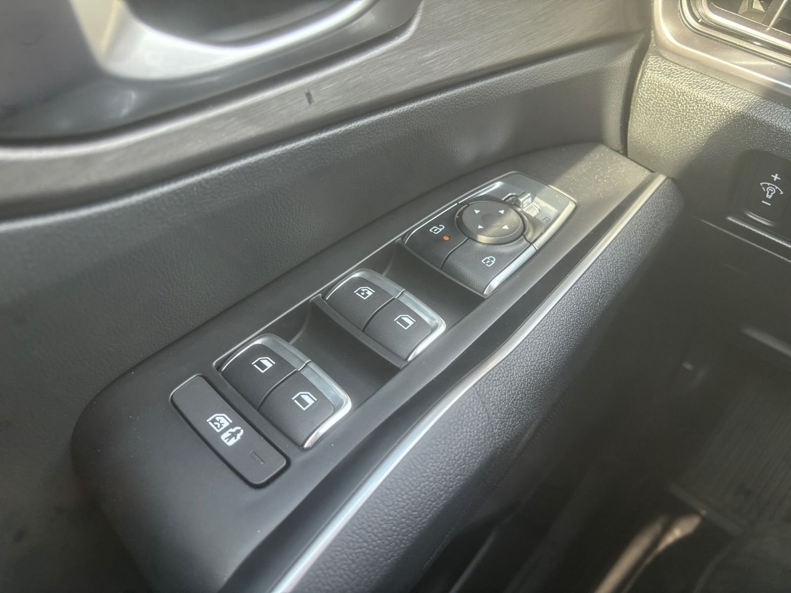 New 2026 Jungle Green Kia X-Line EX AWD image 20