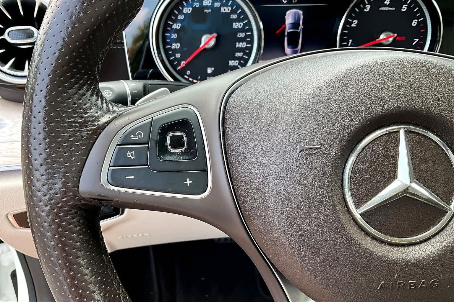 Used 2018 Polar White Mercedes-Benz E 400 image 21