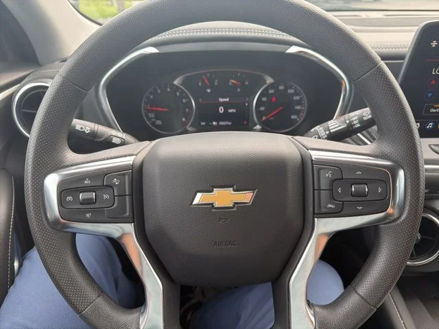 Used 2024 White Chevrolet LT image 9