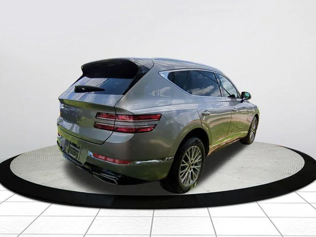 Used 2021 Silver Genesis 2.5T image 3