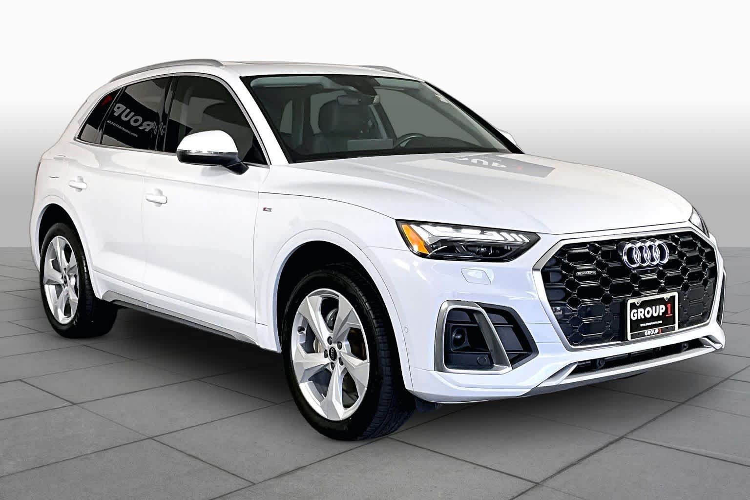 Used 2023 Glacier White Metallic Audi S line Prestige image 3