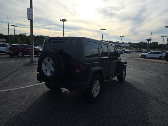 Used 2017 Gray Jeep Unlimited Sport image 3