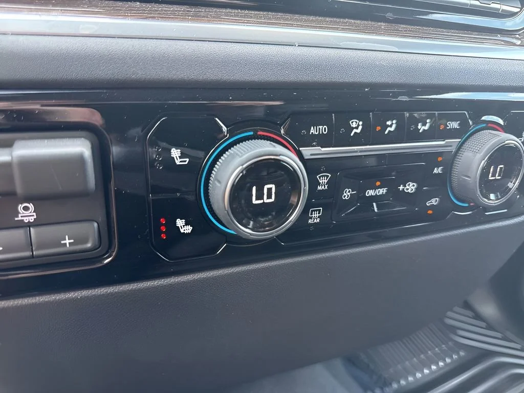 Used 2026 Black Chevrolet LT (2FL) image 21