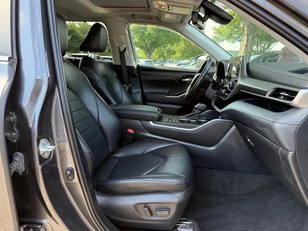 Used 2023 Gray Toyota XLE image 32