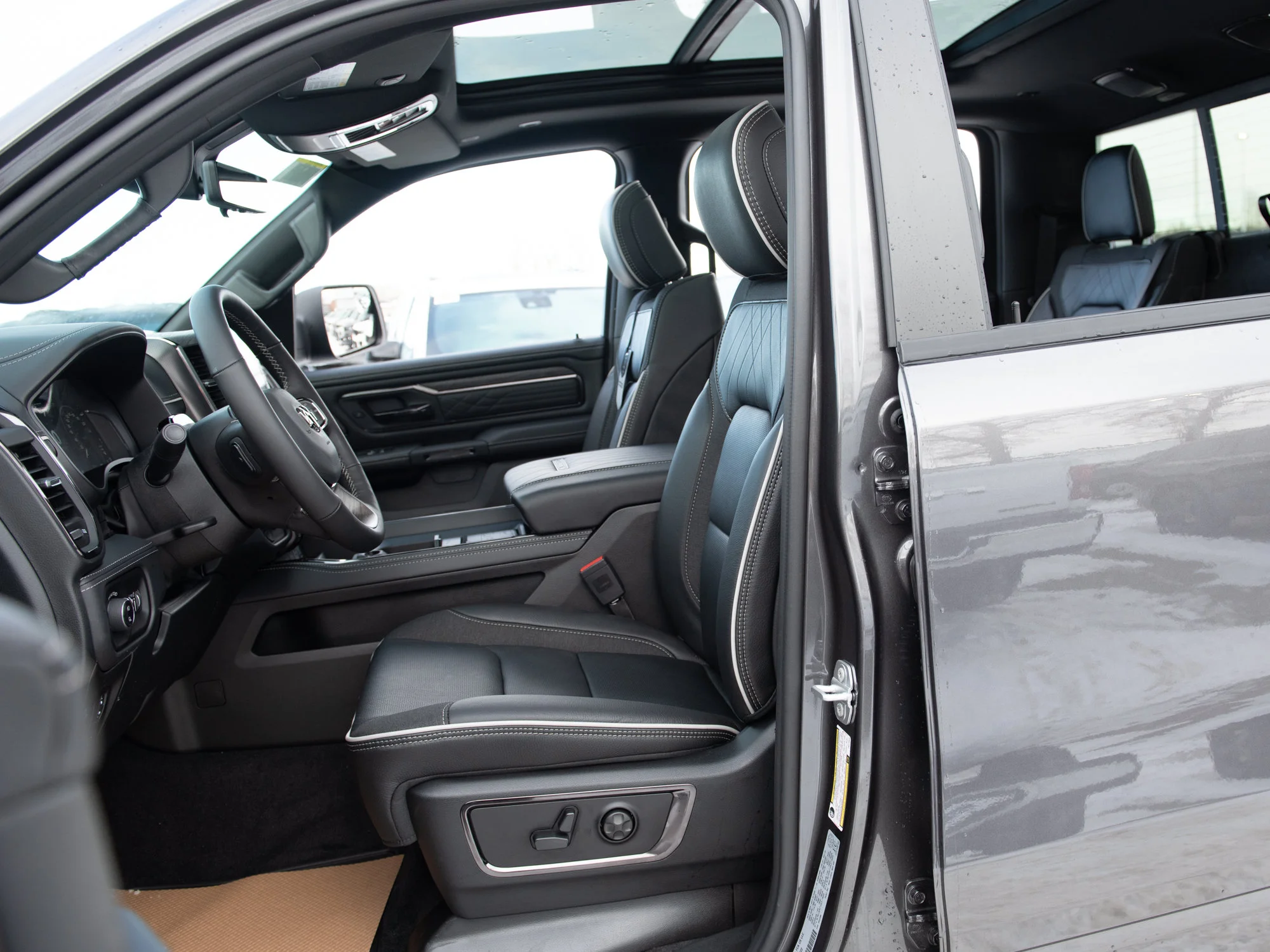 New 2026 Grey RAM Limited* image 24