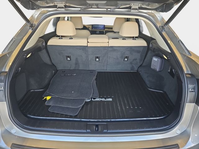Used 2022 Silver Lexus 350 image 14