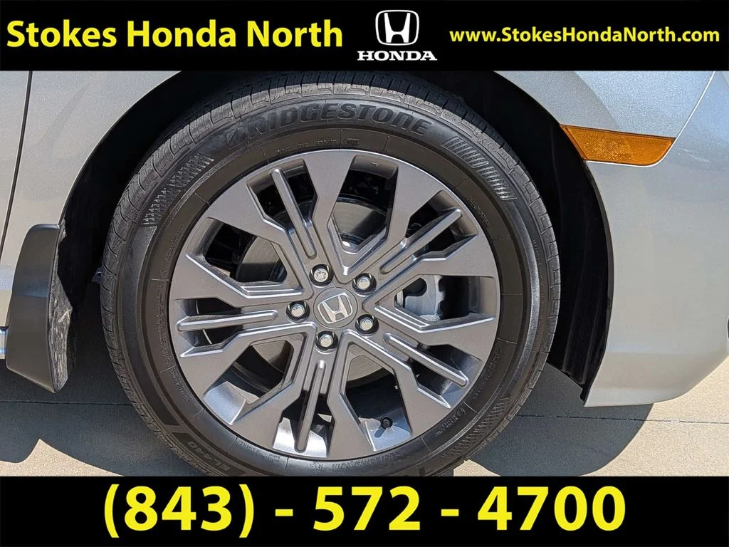 Used 2026 Silver Honda EX-L image 15