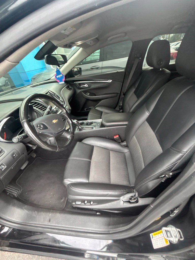 Used 2018 Black Chevrolet LT image 7
