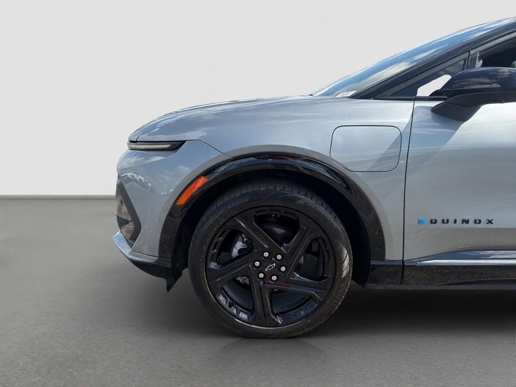 Used 2024 Gray Chevrolet RS image 22