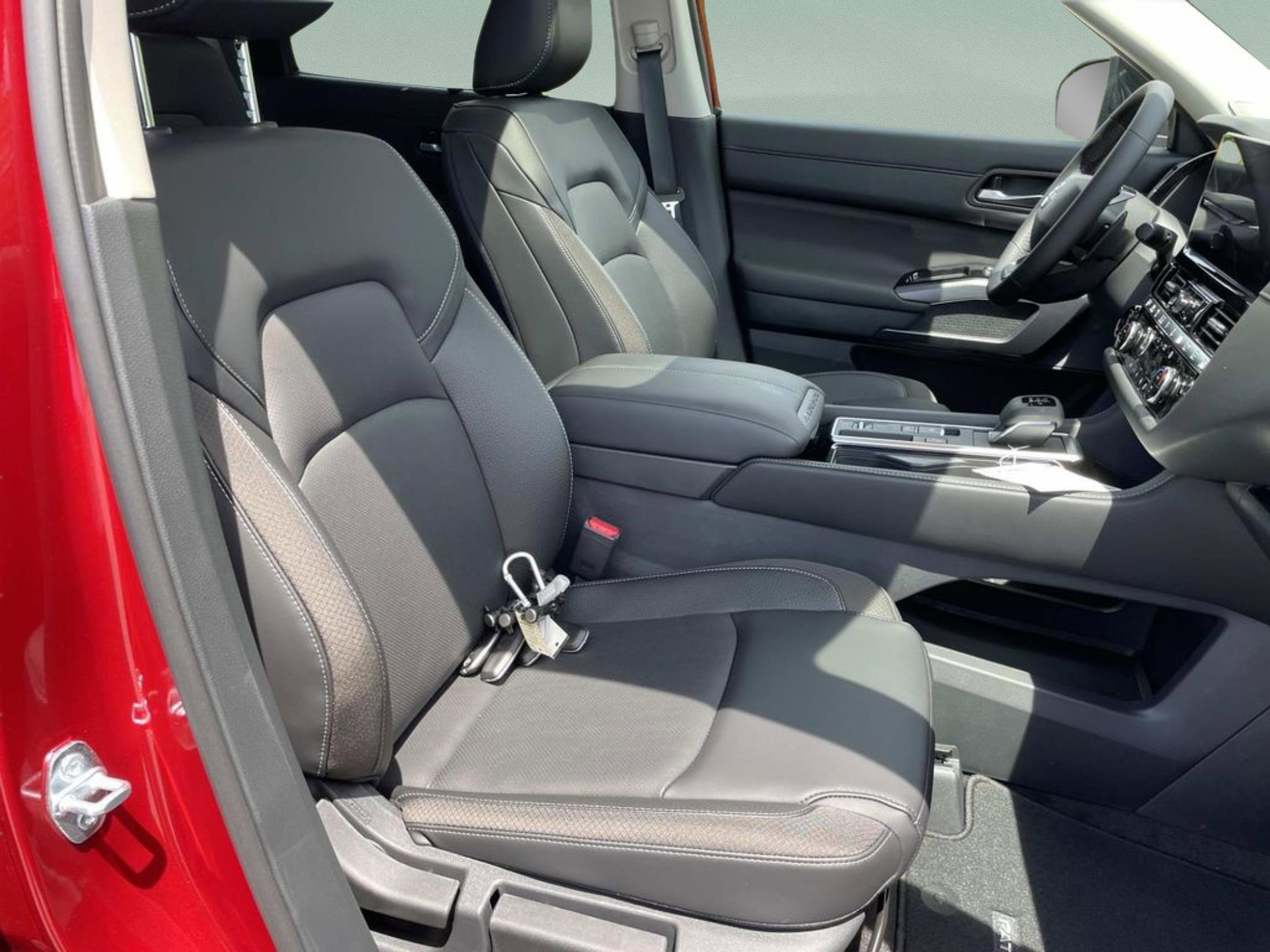 New 2026 Scarlet Ember Tintcoat Nissan SL image 19