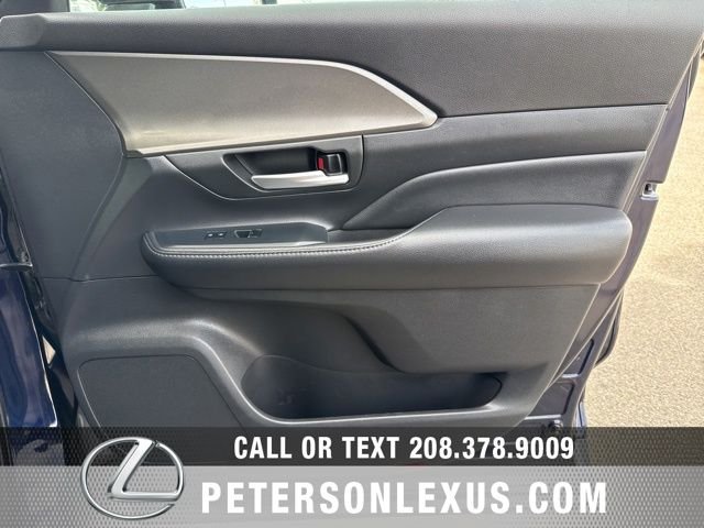 Used 2024  Toyota XLE image 12