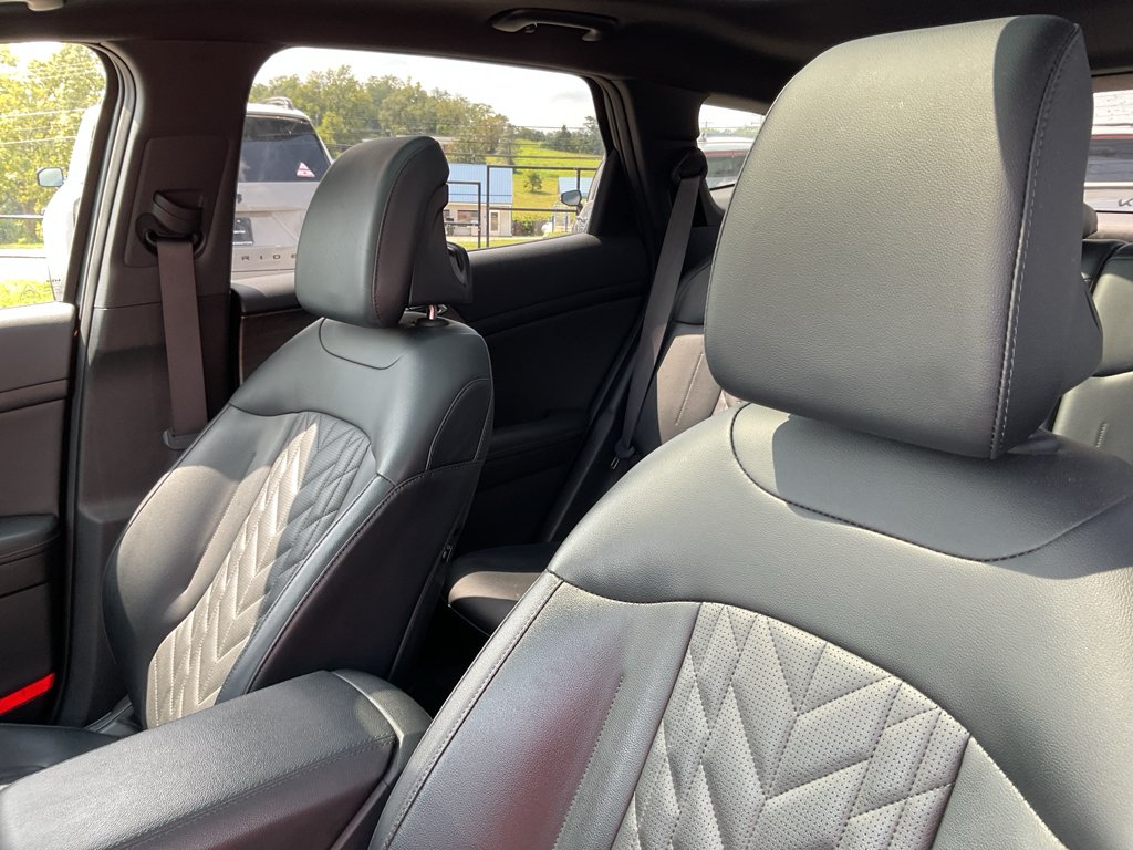 Certified Used 2024 Gravity Gray Kia X-Line image 16