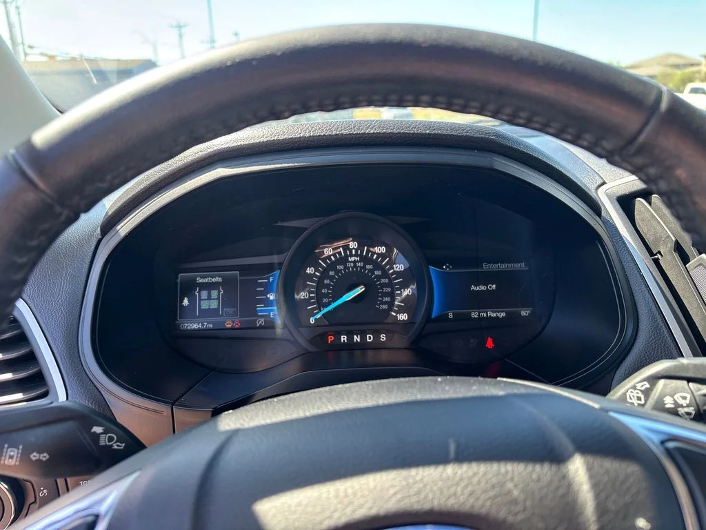 Used 2022 Silver Ford SEL image 14