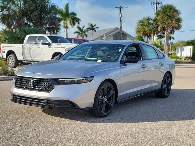 New 2026 Solar Silver Metallic Honda Sport-L image 3