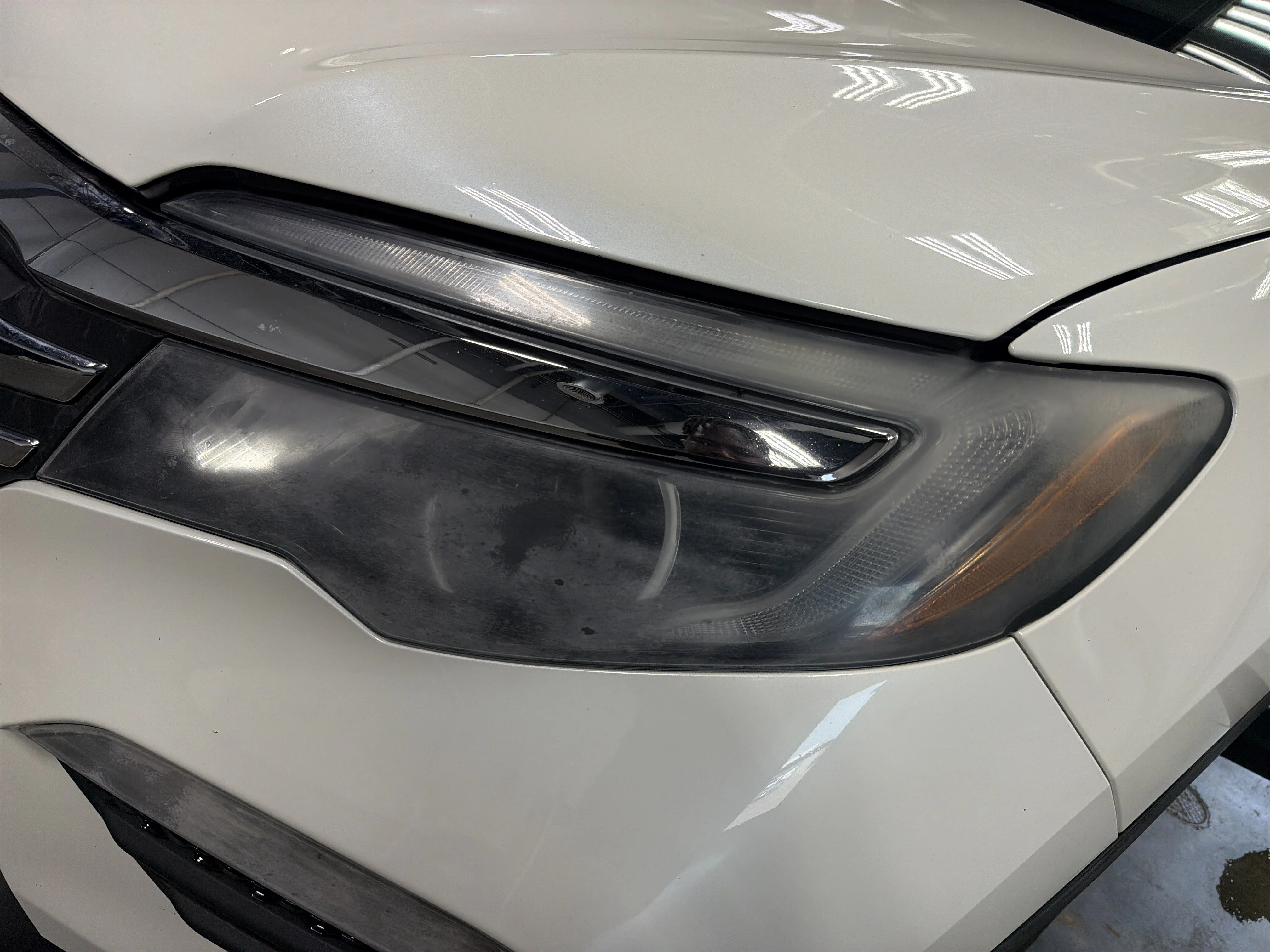 Used 2016 White Honda EX-L image 18