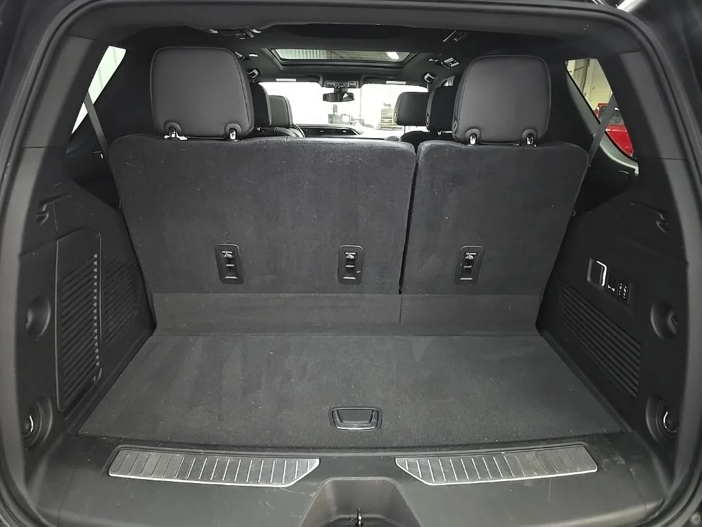 Used 2021 Black GMC Denali image 12