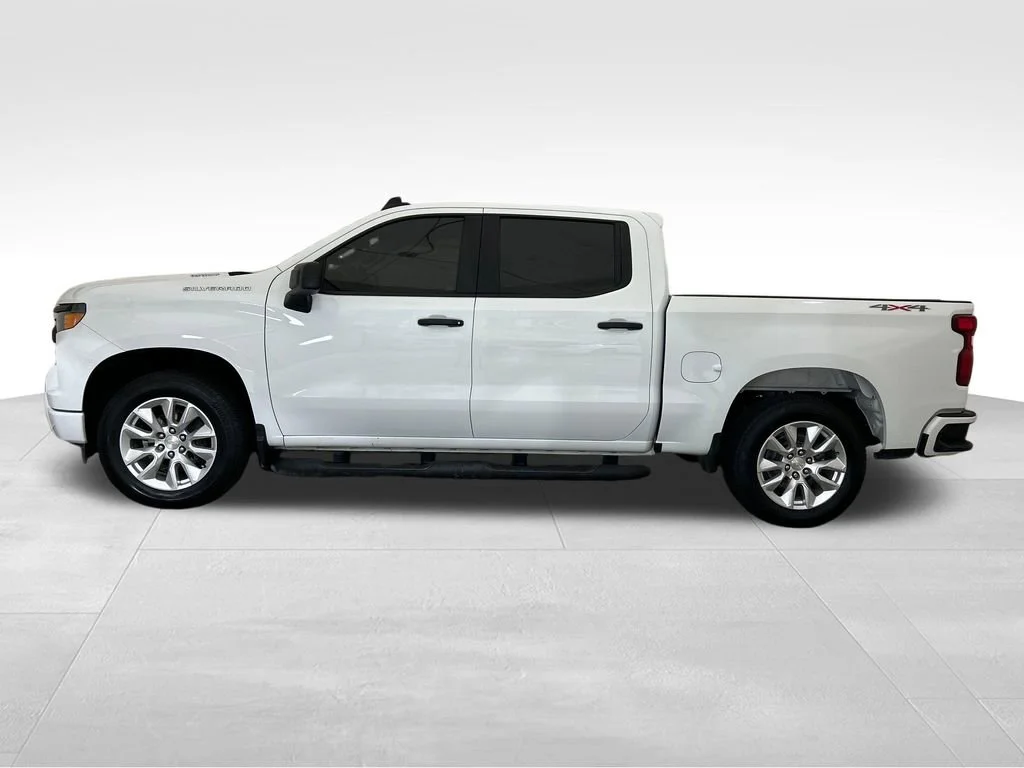 Used 2024 Summit White Chevrolet Custom image 2