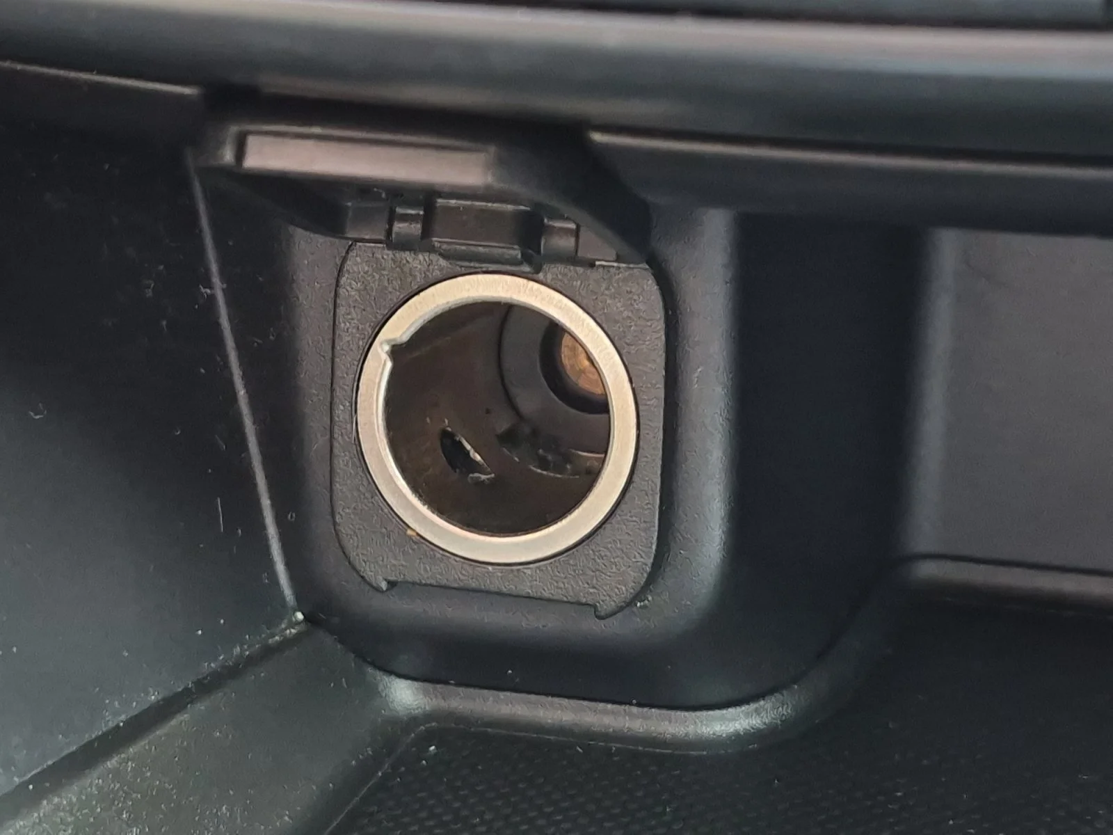 Used 2014 Red Mazda i Grand Touring image 21