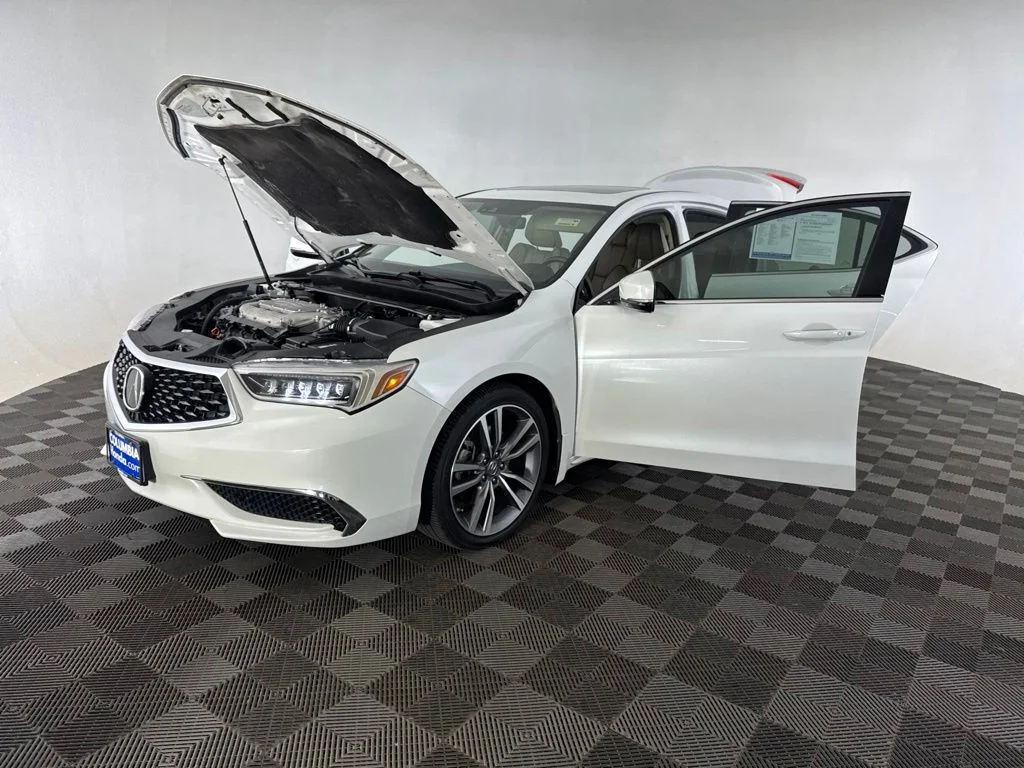 Used 2020  Acura 3.5L Technology Pkg image 11