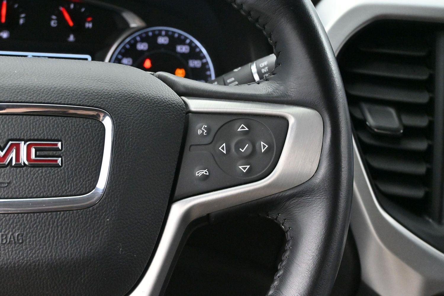 Used 2019 Summit White GMC SLT image 16