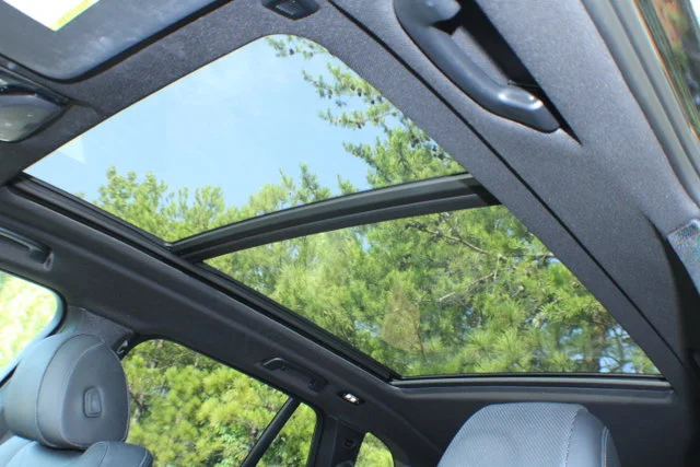Used 2023 Black Sapphire Metallic BMW xDrive40i image 7